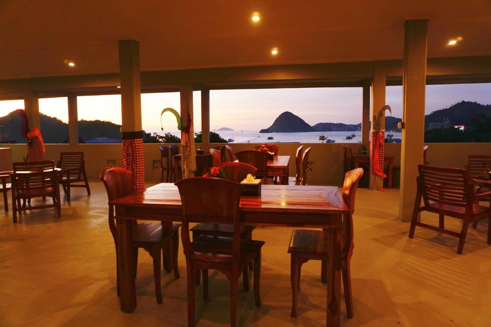Komodo Lodge Labuan Bajo Ngoại thất bức ảnh