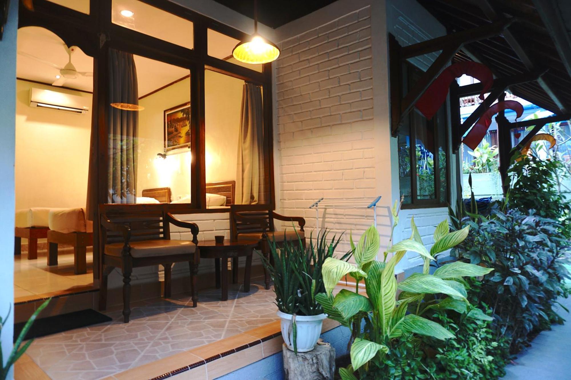 Komodo Lodge Labuan Bajo Phòng bức ảnh