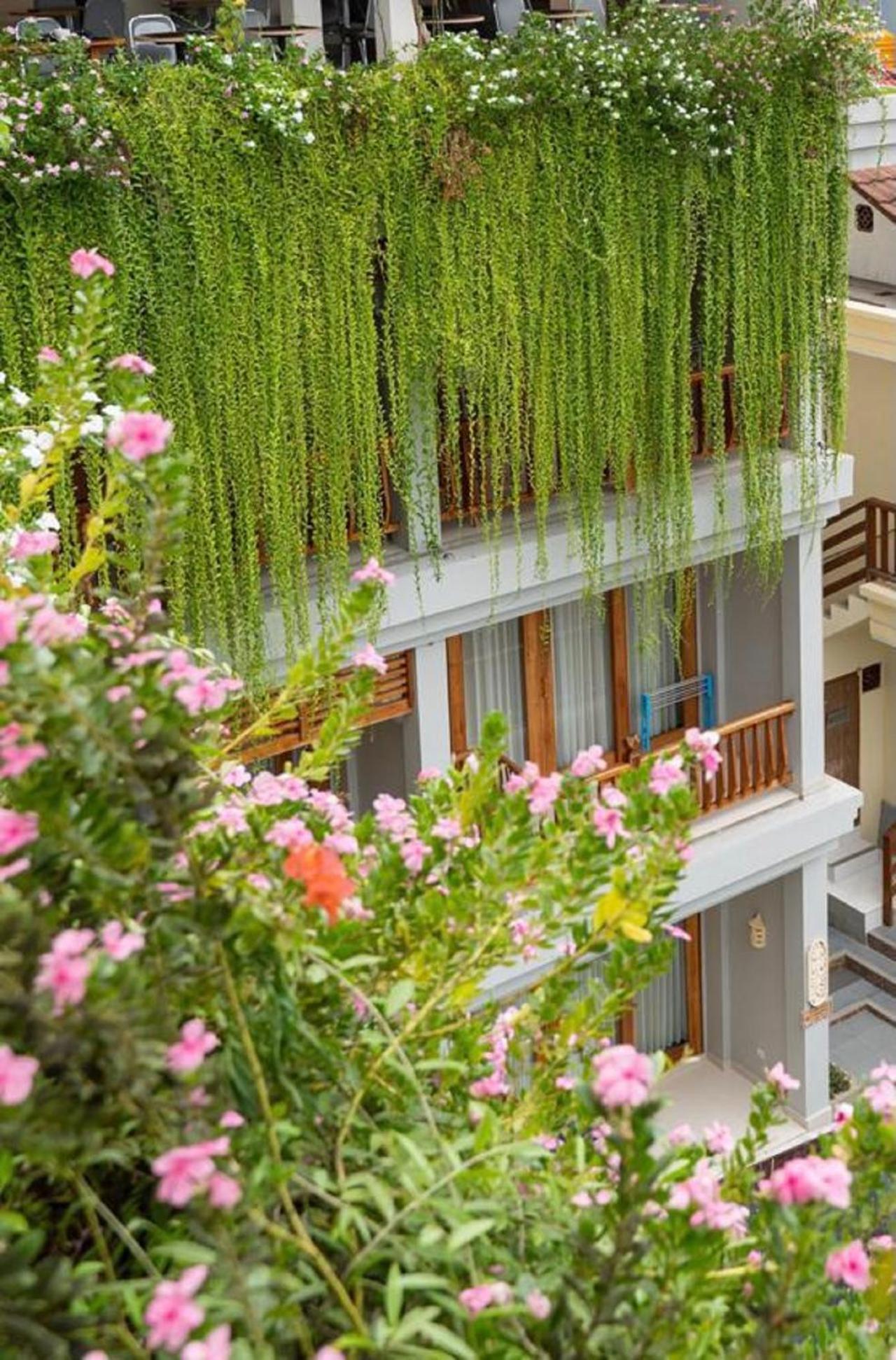 Komodo Lodge Labuan Bajo Ngoại thất bức ảnh