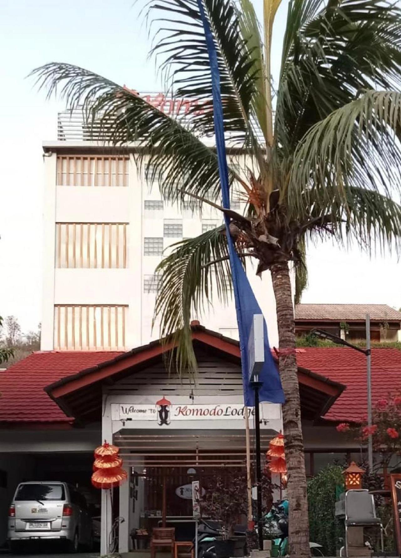 Komodo Lodge Labuan Bajo Ngoại thất bức ảnh