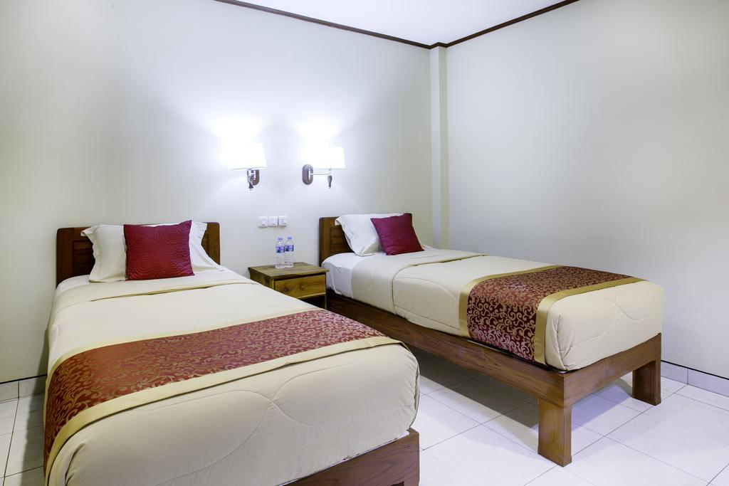 Komodo Lodge Labuan Bajo Ngoại thất bức ảnh