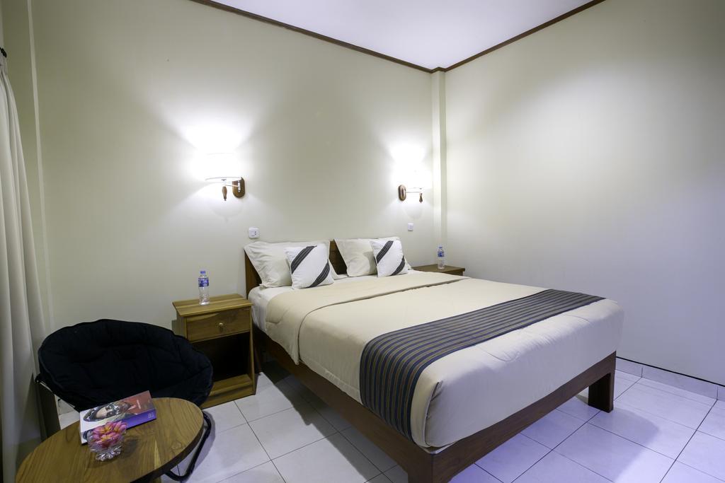 Komodo Lodge Labuan Bajo Ngoại thất bức ảnh