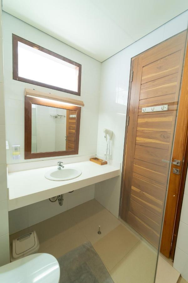 Komodo Lodge Labuan Bajo Ngoại thất bức ảnh